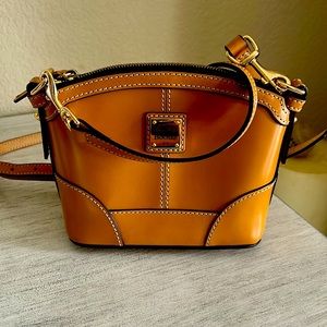 Dooney and Bourke purse